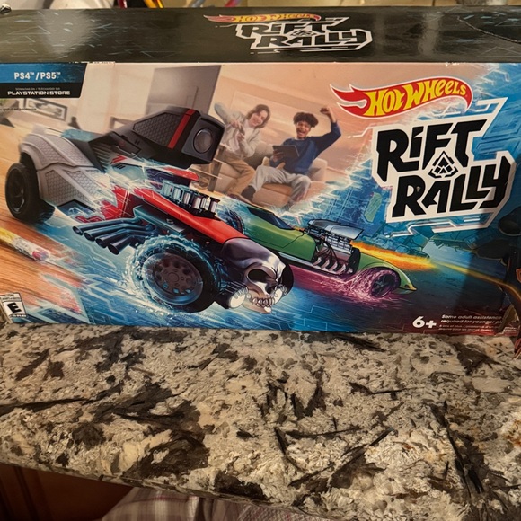 Hot Wheels Rift Rally Video Game - Picture 3 of 4